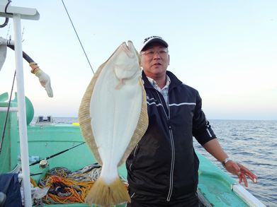 小樽　小樽沖　ヒラメ釣り