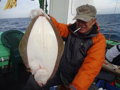 小樽　小樽沖　ヒラメ釣り