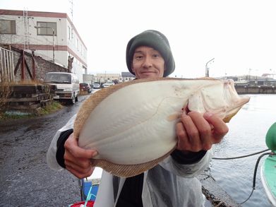 小樽　小樽沖　ヒラメ釣り