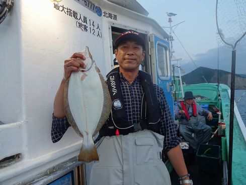 小樽　小樽沖　ヒラメ釣り