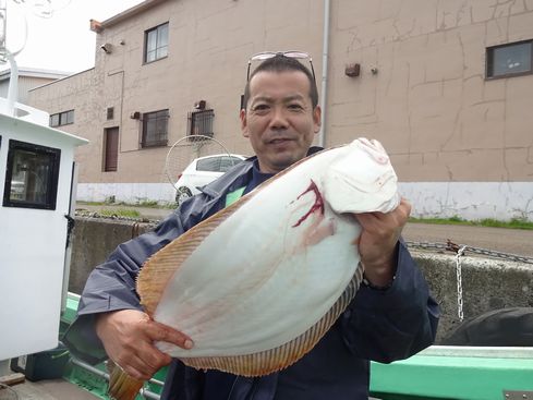 小樽　小樽沖　ヒラメ釣り