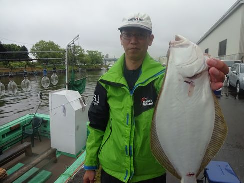 小樽　小樽沖　ヒラメ釣り