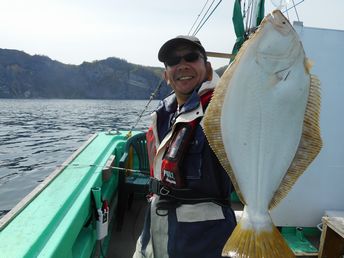 小樽　小樽沖　ヒラメ釣り